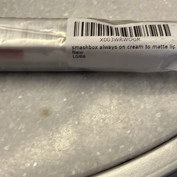 NIB Smashbox Always On Cream to Matte Lipstick Shade Caliente - Picture 2 of 3